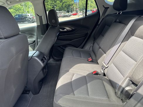 Used 2023 GMC Terrain SLE w/ Driver Convenience Package AWD/4WD image 16