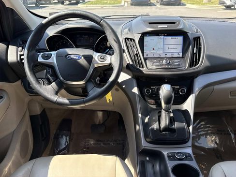 Used 2016 Ford Escape SE w/ SE Leather Comfort Package AWD/4WD image 8
