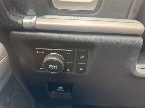 New 2025 Ford Expedition Max Active AWD/4WD image 14