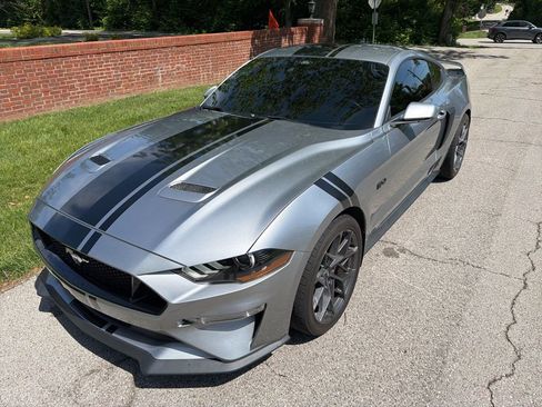 Used 2021 Ford Mustang GT Premium w/ GT Performance Package RWD image 11