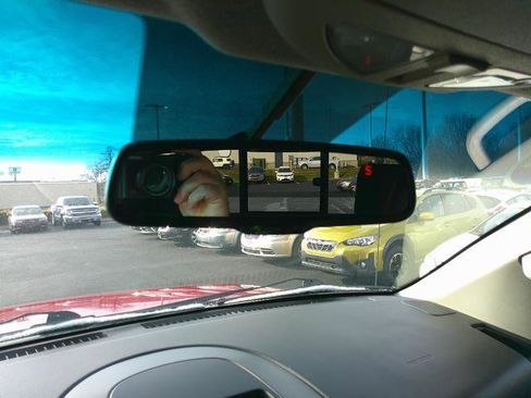 Used 2012 Nissan Titan SV w/ SV Value Truck Pkg image 11