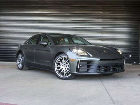 New 2026 Porsche Panamera 4 AWD/4WD image 9
