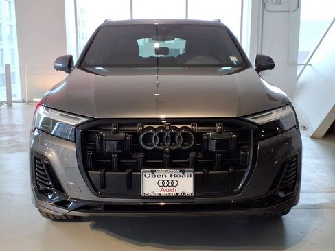 Used 2026 Audi Q7 3.0T Premium Plus w/ Premium Plus Package AWD/4WD image 2