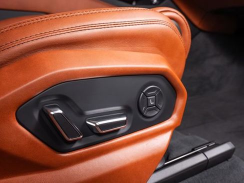 Used 2022 Lamborghini Urus AWD/4WD image 63