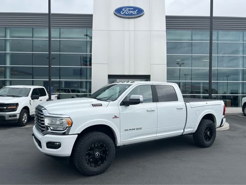 Used 2022 RAM 2500 Limited AWD/4WD image 1
