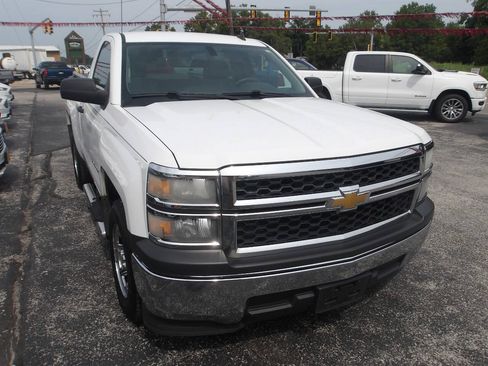 Used 2014 Chevrolet Silverado 1500 W/T RWD image 2