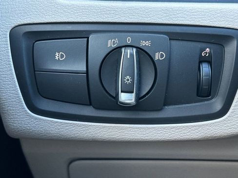 Used 2018 BMW X1 xDrive28i w/ Premium Package image 31