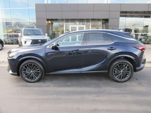 Used 2025 Lexus RX 350 Premium image 3