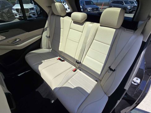 Used 2024 Mercedes-Benz GLE 450 4MATIC image 17