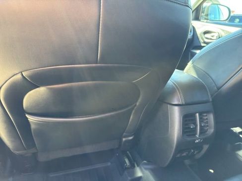 Used 2021 Jeep Cherokee Limited AWD/4WD image 17