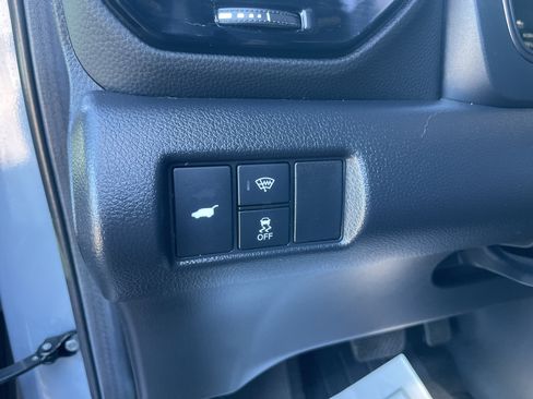 Used 2025 Honda Pilot TrailSport image 23