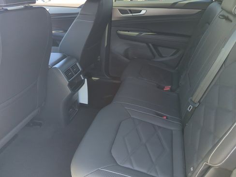 New 2026 Volkswagen Atlas Cross Sport SE image 17