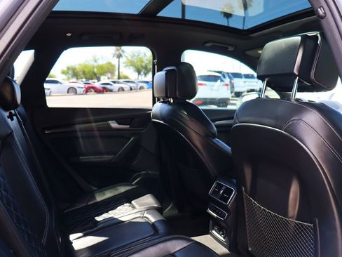 Used 2019 Audi SQ5 Premium Plus w/ Premium Plus Package image 29