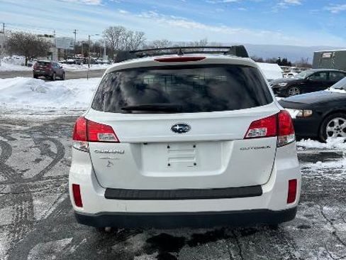 Used 2013 Subaru Outback 2.5i Limited image 3