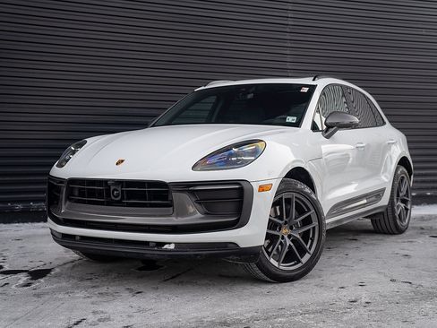 Certified 2026 Porsche Macan Turbo image 1