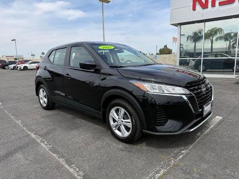 Certified 2025 Nissan Kicks Play S FWD image 1