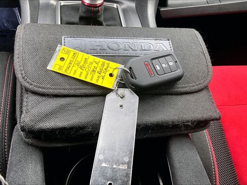 Used 2021 Honda Civic Type R image 15