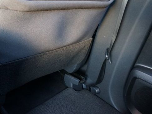 Used 2024 Nissan Titan SV w/ SV Convenience Package image 40