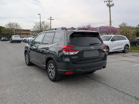 Used 2023 Subaru Forester Premium image 7