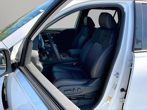 New 2026 Honda Pilot Black Edition image 24