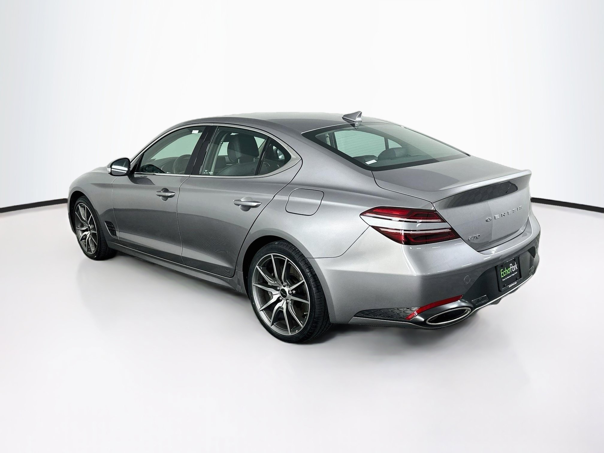 Used 2026 Genesis G70 2.5T RWD image 5
