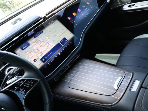 Certified 2024 Mercedes-Benz E 450 4MATIC Sedan image 20