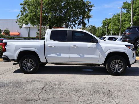 Used 2024 Chevrolet Colorado LT w/ LT Convenience Package II RWD image 16