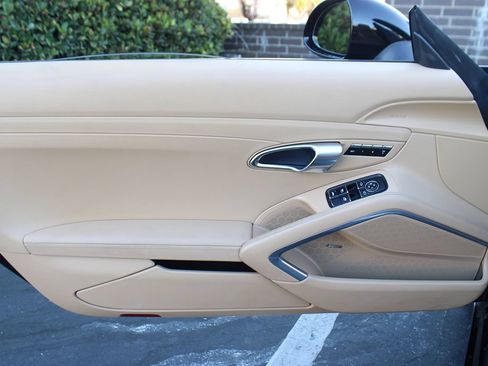 Used 2014 Porsche 911 Carrera 4S AWD/4WD image 48