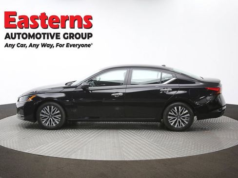 Used 2024 Nissan Altima 2.5 SV image 59