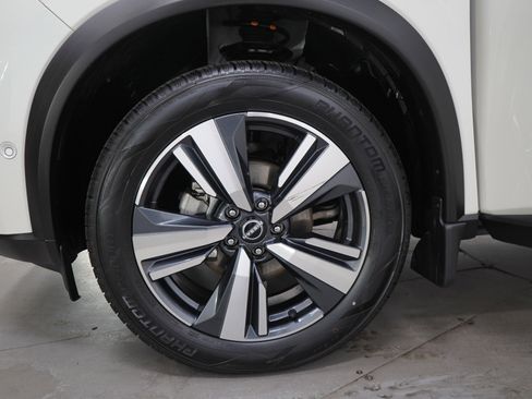 Used 2023 Nissan Rogue SL w/ SL Premium Package AWD/4WD image 32