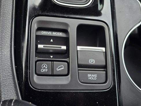 Certified 2025 Honda Pilot Elite image 22