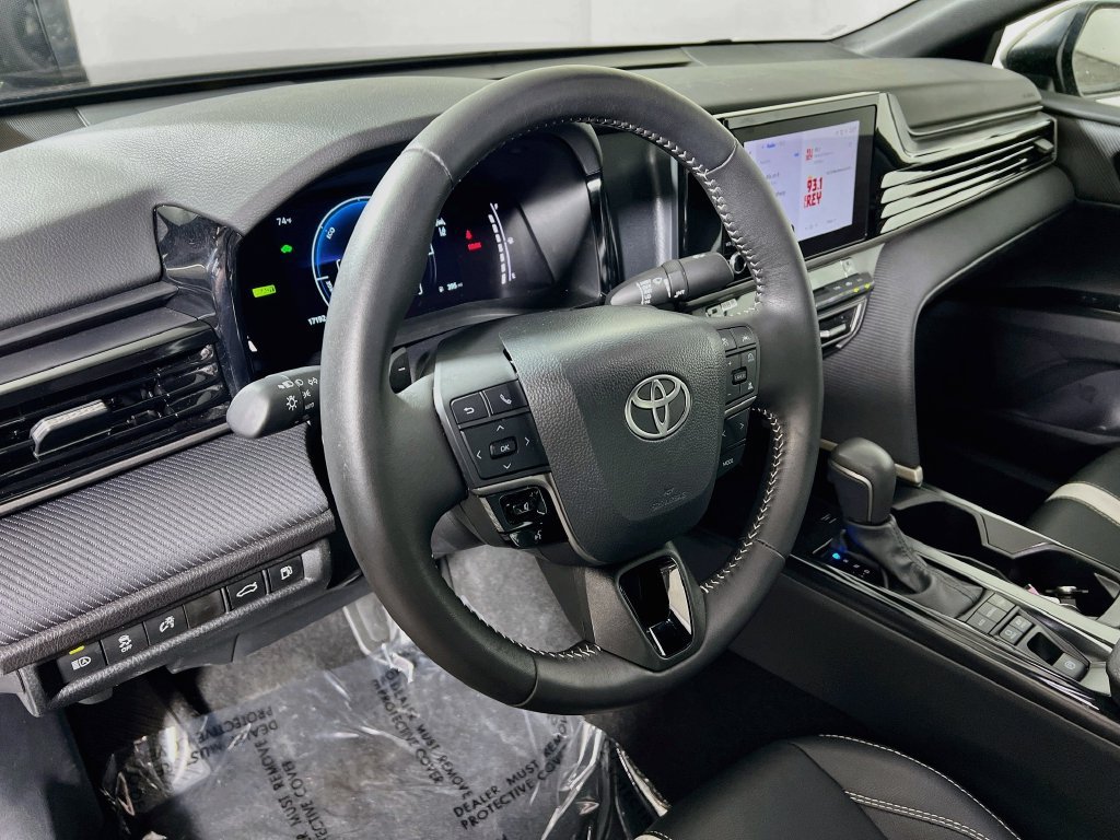 Certified 2026 Toyota Camry SE FWD image 9