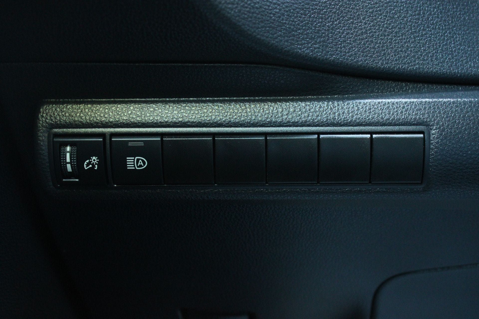 Used 2025 Toyota Corolla LE FWD image 26