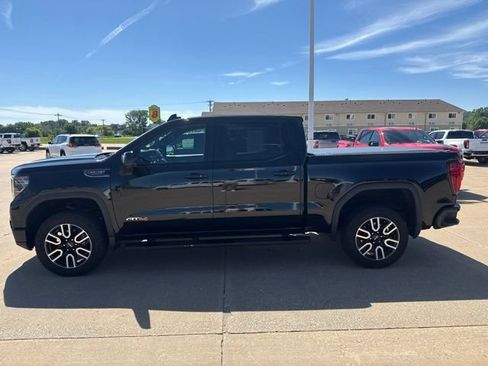 Used 2023 GMC Sierra 1500 AT4 w/ AT4 Premium Package AWD/4WD image 6