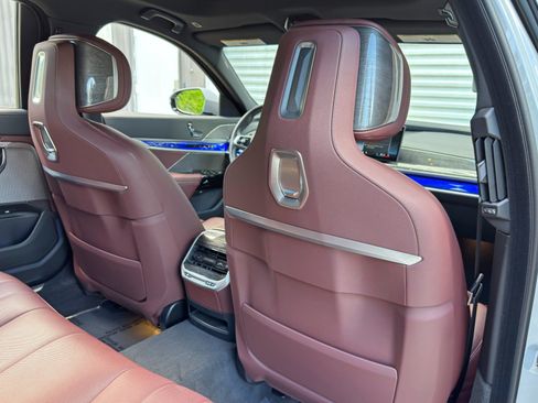 Used 2024 BMW 740i w/ M Sport Professional Package RWD image 41