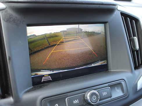 Used 2018 GMC Terrain SLE image 15