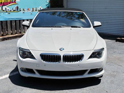 Used 2010 BMW 650i Convertible w/ Sport Pkg RWD image 4