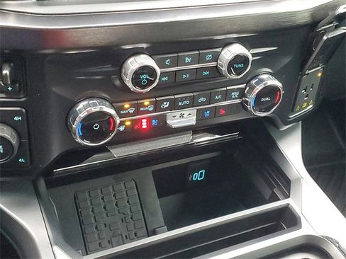 Used 2024 Ford F250 Lariat w/ Lariat Ultimate Package image 28