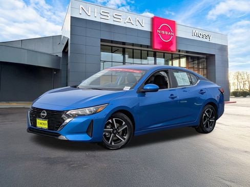 Certified 2024 Nissan Sentra SV image 1