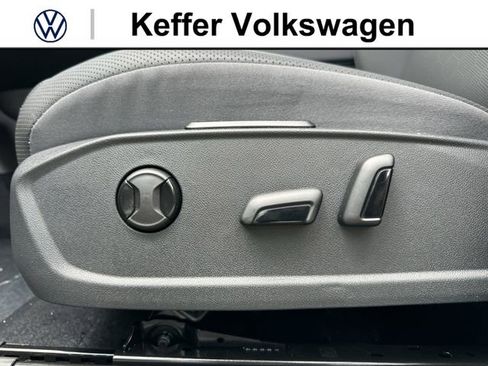 New 2025 Volkswagen ID.4 Pro S Plus AWD/4WD image 11