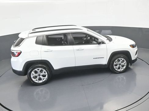 New 2026 Jeep Compass Latitude image 49