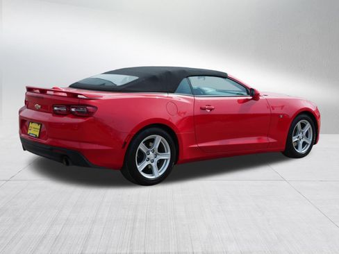 Used 2023 Chevrolet Camaro LT RWD image 7