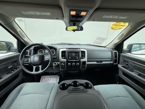 Used 2019 RAM 1500 Classic SLT AWD/4WD image 15