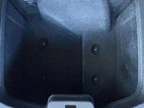 Used 2011 Chevrolet Avalanche LTZ AWD/4WD image 20