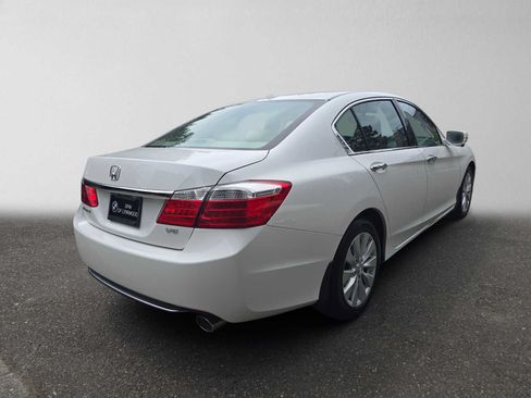Used 2015 Honda Accord EX-L image 3