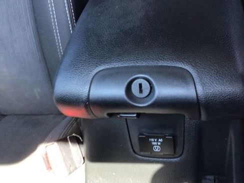 Used 2016 Jeep Wrangler Unlimited Sahara AWD/4WD image 34