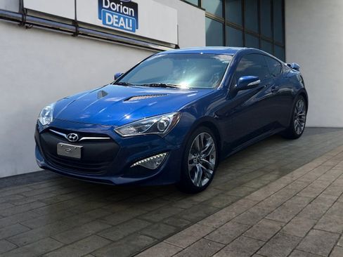 Used 2015 Hyundai Genesis 3.8 RWD image 7