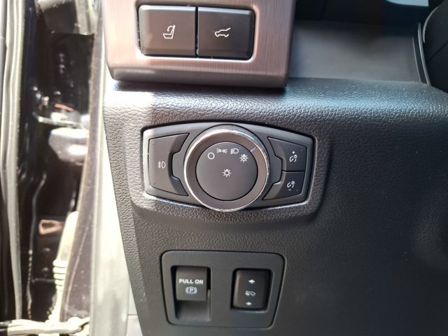 Used 2019 Ford Expedition Platinum AWD/4WD image 17