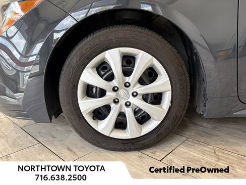 Used 2024 Toyota Corolla LE image 6