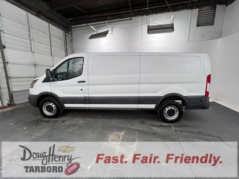 Used 2017 Ford Transit 250 Base image 5